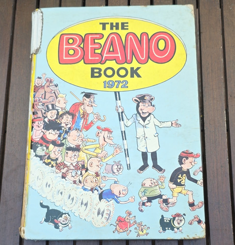 The beano book - book, comic