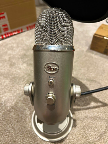 Blue yeti microphone silver - microphone,