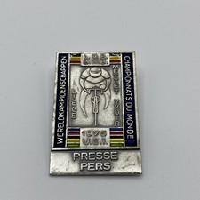pin badge from the 1975 UCI Road World Cycling Championships.