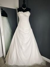 Size 12 Benjamin Roberts Floral Beaded Sweetheart Neckline Wedding Dress