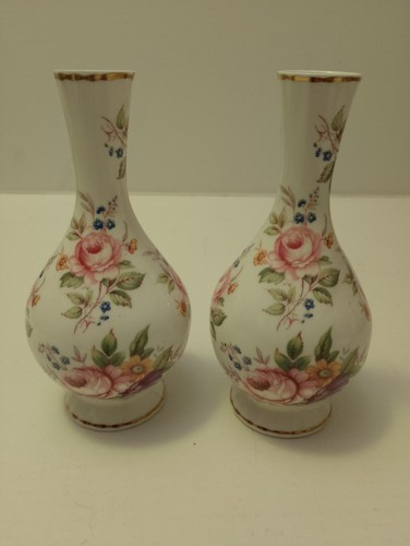 Fenton fine bone china pair - fine, of