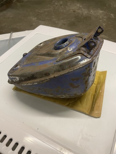 Suzuki m30 petrol tank - petrol,