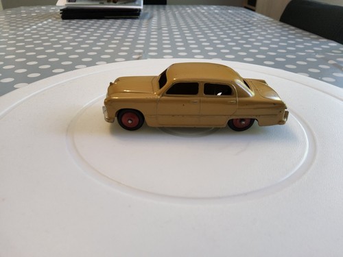 Vintage dinky 139a - dinky, ford