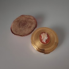 Vintage Kigu Queen Elizabeth