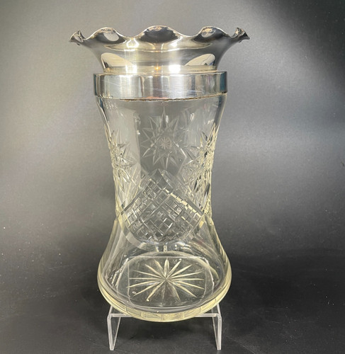 Cut glass vase 5 - cut,