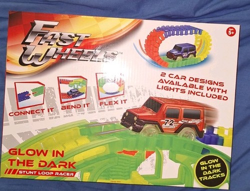 Fast wheels stunt loop - stunt, racer