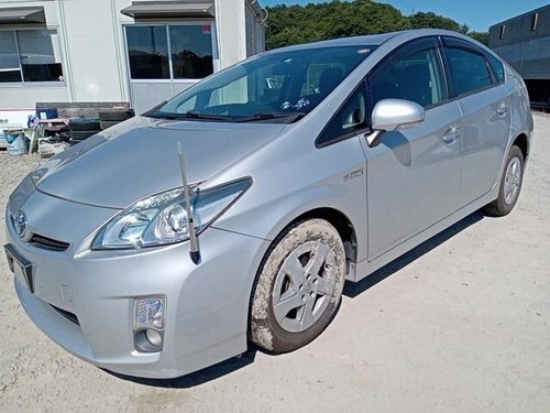 Breaking toyota prius - prius, 2010