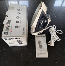 Breville VIN439 Turbo Charge Cordless Iron 2600W Fast Charging & Heat 130g Steam