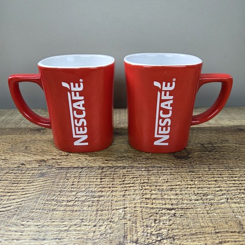 Pair red nescafé - of,
