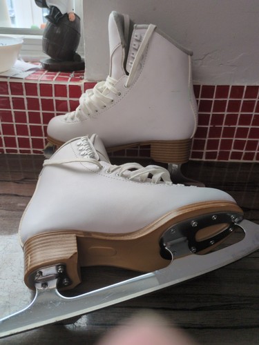 Jackson 500 ice skates figure - 500,