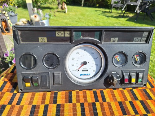 Dennis dart slf - bus, instrument