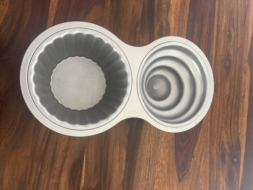 Large cupcake baking - cupcake, tin