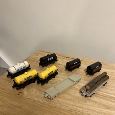 8 ERTL Sodor Fuel Tar & Milk