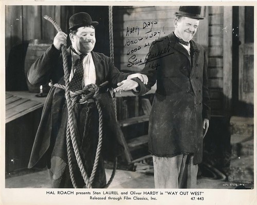 Stan laurel signed - stan,