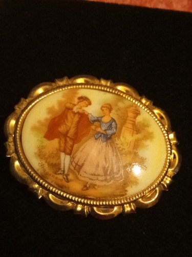 Lovely vintage gold - lovely,