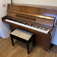 Rogers Upright Piano / Good Condition/Wood finish with piano stool/Weighted keys