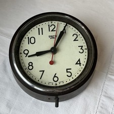 Vintage Retro Smiths Sectric Bakelite Electric Wall Clock - Case is 8” diameter 