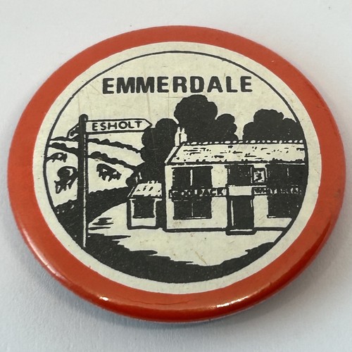 Emmerdale farm esholt woolpack - emmerdale,