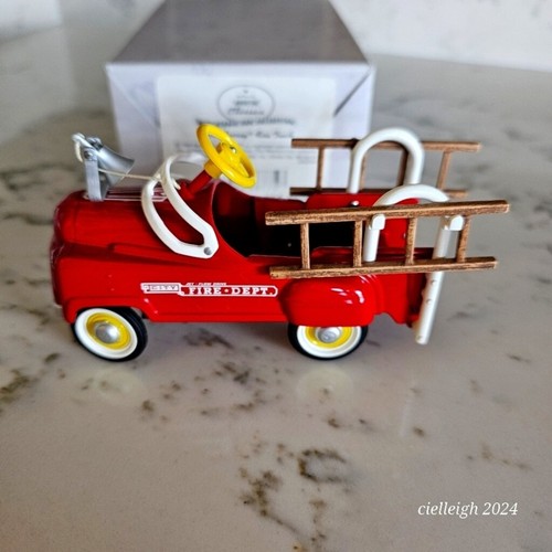 Hallmark mini kiddie car - mini,