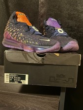 Size 11.5 - Nike LeBron 17
