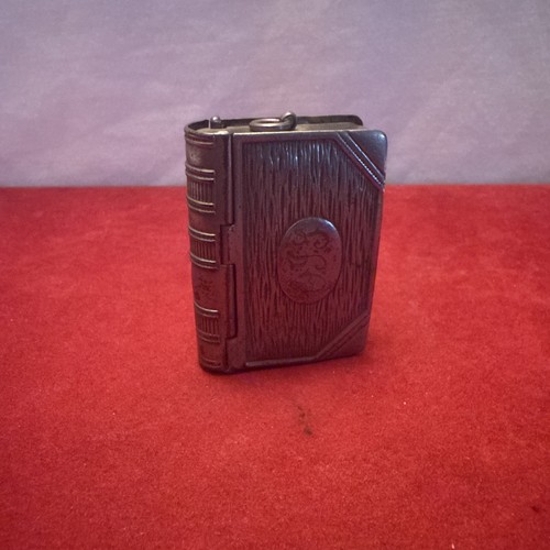 Vintage vesta case designed - case,