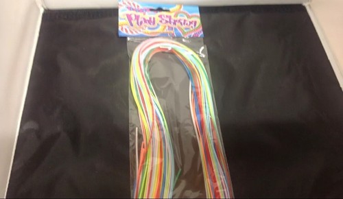 Coloured play strings - coloured,