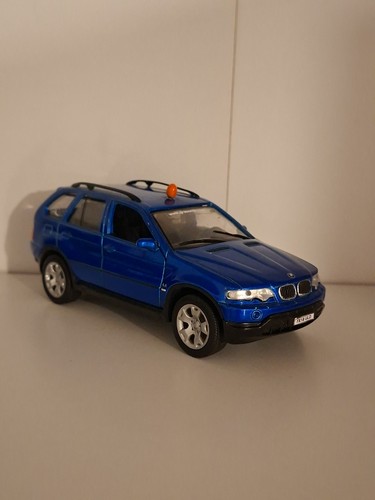 Britains farm vehicles 32 - britains,