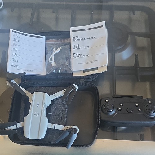 Foldable camera ready - foldable, camera-ready