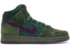 Size 13M/14.5W - Nike SB Dunk