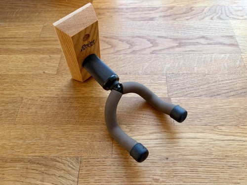 String swing guitar hanger - -,