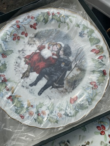 Wedgwood christmas plates the - christmas,