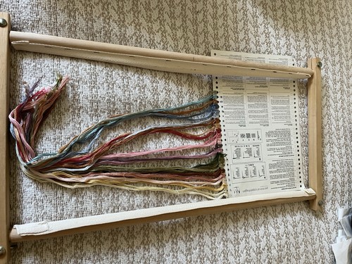Large wooden embroidery frame - large,