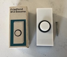 Friedland 813 Button Sesame
