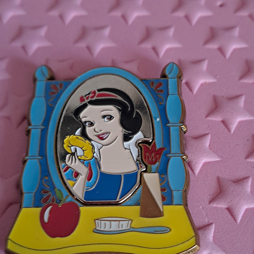 Disney snow white - disney, vanity