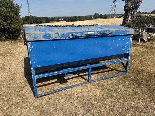 Cattle creep feeder - cattle,