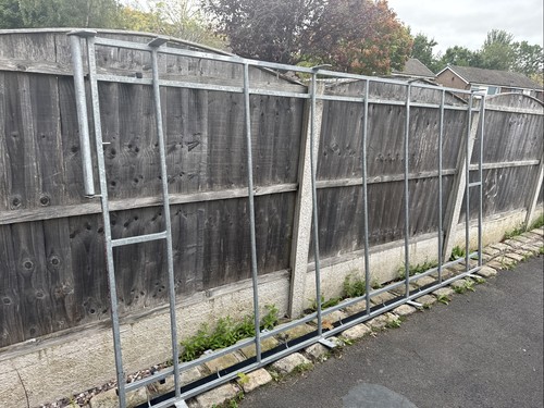 Steel roof rack with roller - roof,
