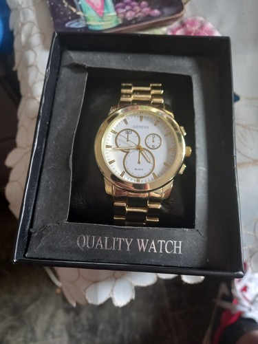 Gold geneva watch never - gold, been