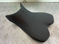 YAMAHA YZF R1 14 B BIG BANG FRONT SEAT  2009-14 (CMB1175)