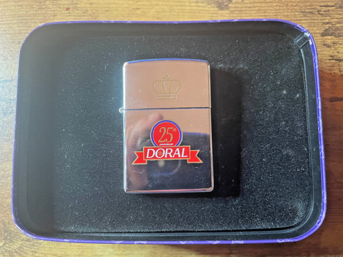 1995 zippo cigarette lighter - zippo,