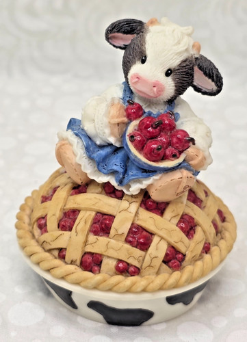 Marys moo moos - moos, cow