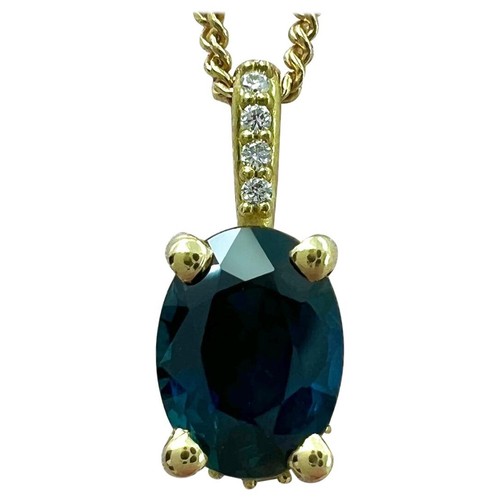 Carat deep blue sapphire - 1,