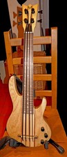 Maholo Electric Bass Ukulele