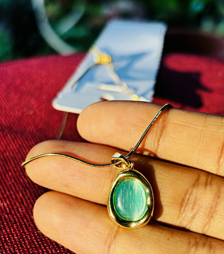 Gold tone metal - gold-tone,