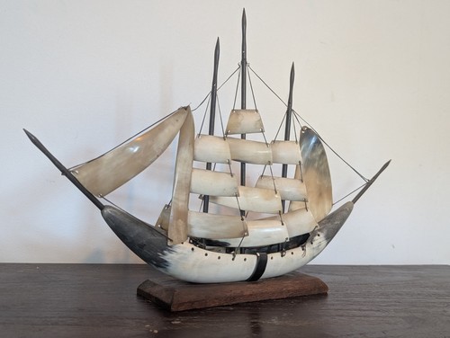 Vintage horn ship - horn,
