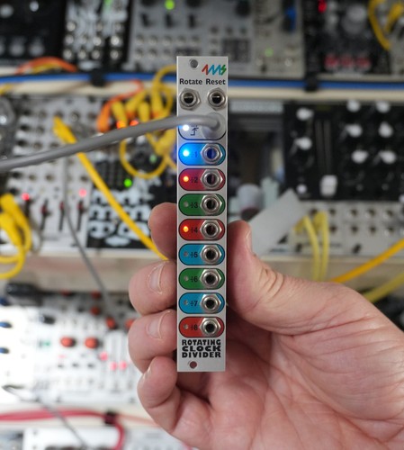 4ms rotating clock - 4ms, divider
