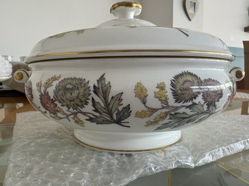 Wedgewood fine bone - fine,