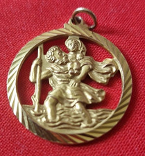 Large 9ct Solid Gold Vintage