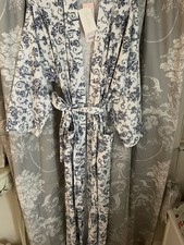 David  Nieper Long Dressing