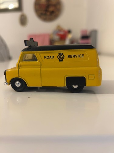 Corgi toys 408 bedford - corgi,