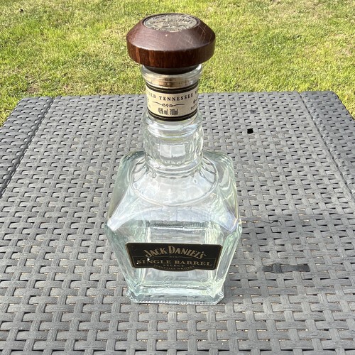 Jack daniel single - jack, daniel's